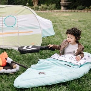 WONDER & WISE
KAYAK SLEEPING BAG WITH OAR, New